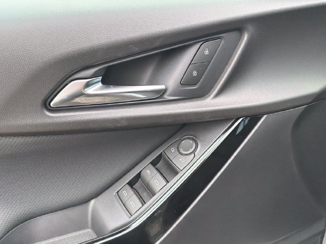 2027 Chevrolet Equinox LT - Photo 26