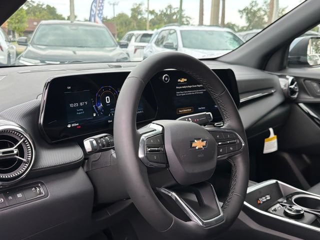 2027 Chevrolet Equinox LT - Photo 21