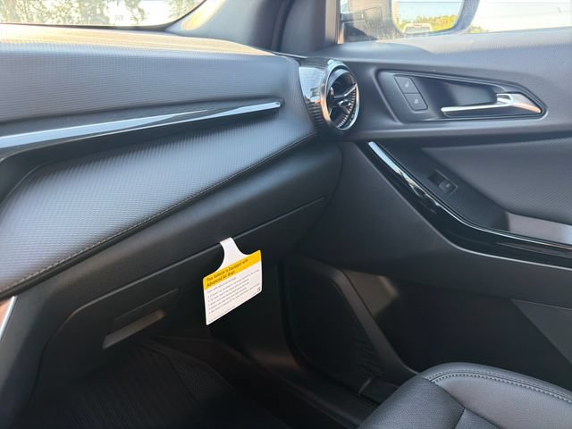 2027 Chevrolet Equinox LT - Photo 30