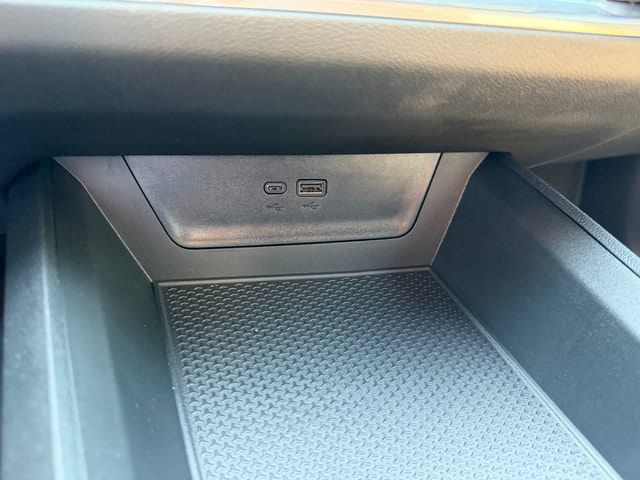 2027 Chevrolet Equinox LT - Photo 25