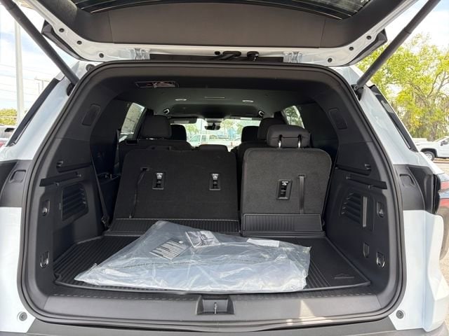 2026 Chevrolet Traverse LT - Photo 12