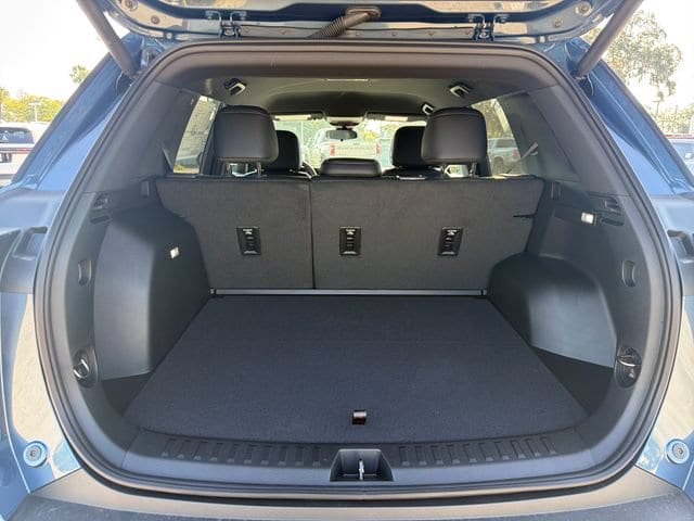 2027 Chevrolet Equinox LT - Photo 12