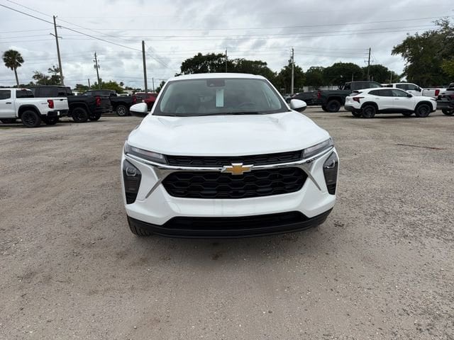 2026 Chevrolet Trax LS - Photo 18