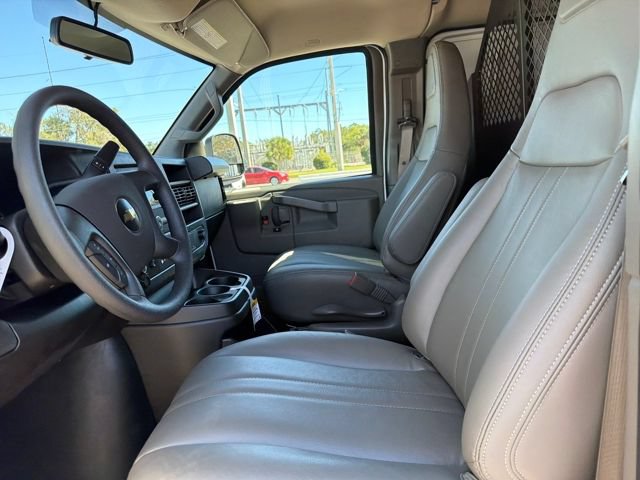 2025 Chevrolet Express Cargo Work Van - Photo 22