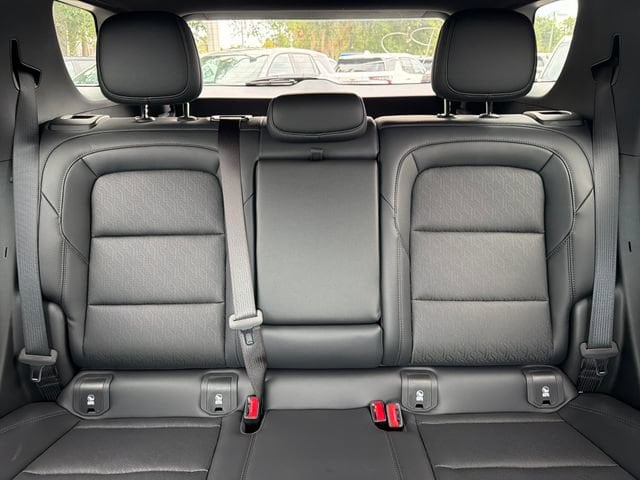 2027 Chevrolet Equinox LT - Photo 20