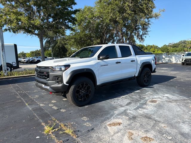 2026 Chevrolet Colorado Trail Boss - Photo 2