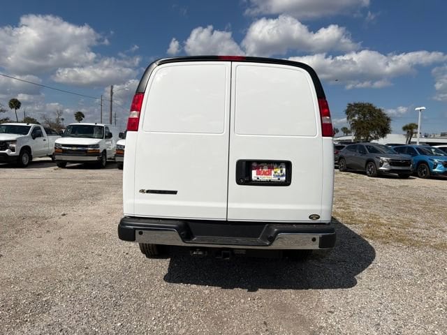 2026 Chevrolet Express Cargo Work Van - Photo 11