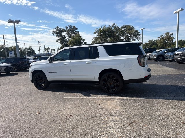 2026 Chevrolet Suburban RST - Photo 6