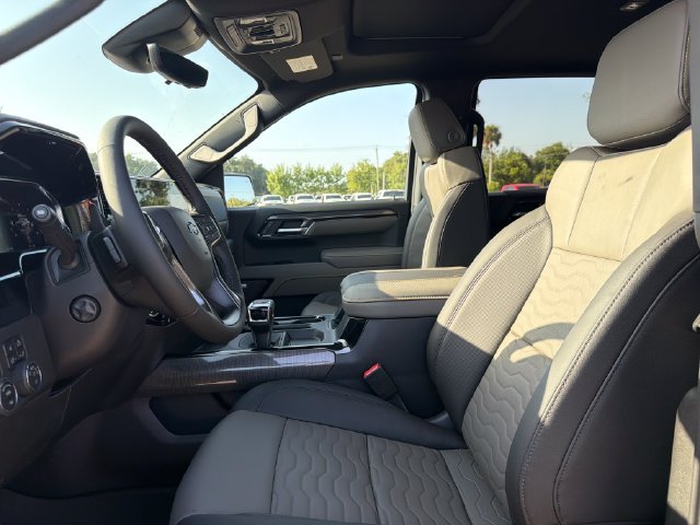 2026 Chevrolet Silverado 1500 ZR2 - Photo 18