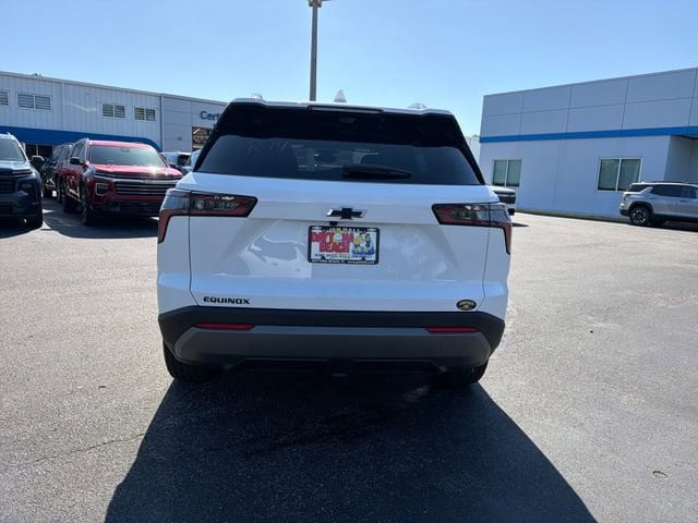 2026 Chevrolet Equinox LT - Photo 12
