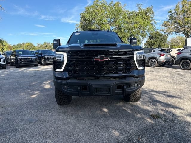 2026 Chevrolet Silverado 2500 HD ZR2 - Photo 20