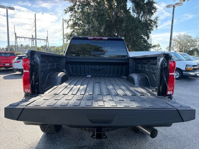 2026 Chevrolet Silverado 2500 HD ZR2 - Photo 13