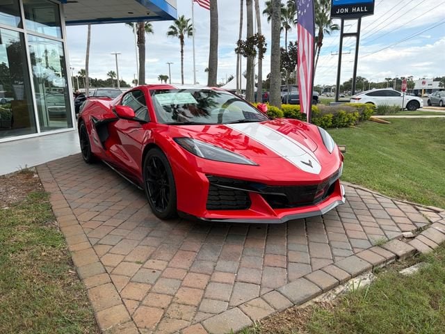 2027 Chevrolet Corvette 2LT - Photo 6