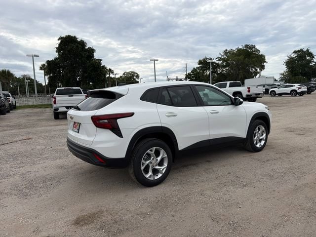 2026 Chevrolet Trax LS - Photo 12
