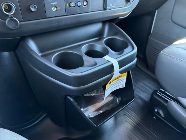 2025 Chevrolet Express Cargo Work Van - Photo 30