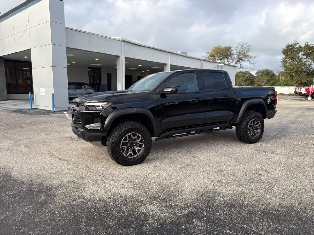 2026 Chevrolet Colorado ZR2 - Photo 2