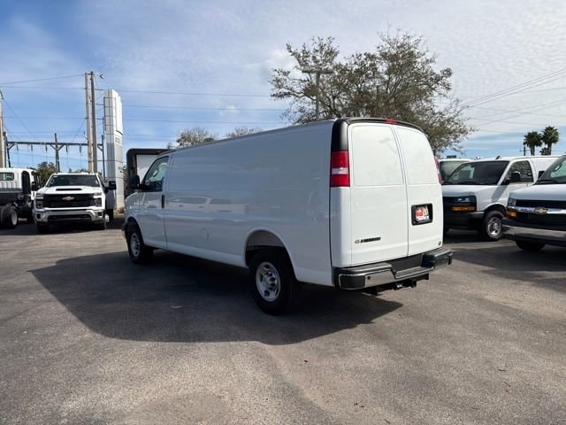 2025 Chevrolet Express Cargo Work Van - Photo 10