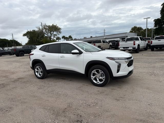 2026 Chevrolet Trax LS - Photo 16