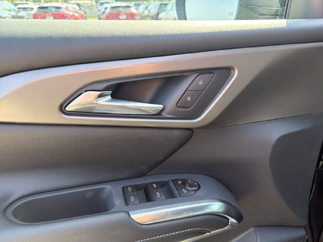 2027 Chevrolet Traverse LT - Photo 26