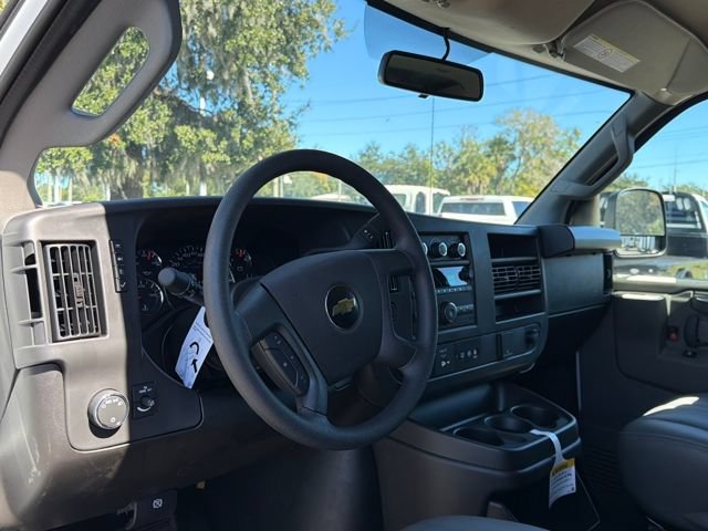 2025 Chevrolet Express Cargo Work Van - Photo 24
