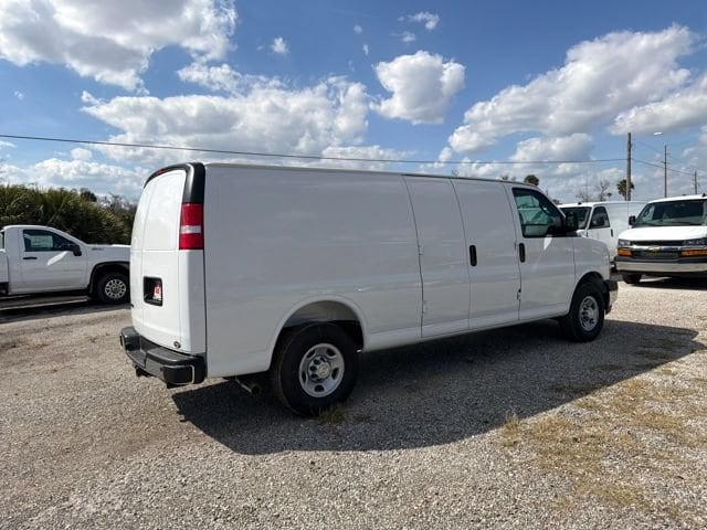 2026 Chevrolet Express Cargo Work Van - Photo 15