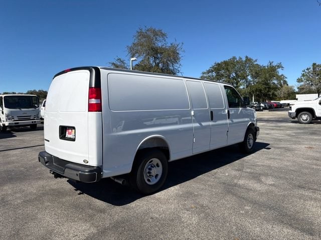 2025 Chevrolet Express Cargo Work Van - Photo 14