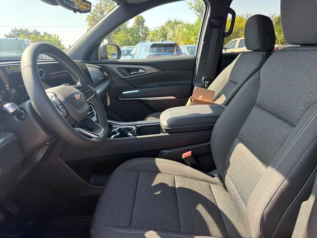 2027 Chevrolet Traverse LT - Photo 19