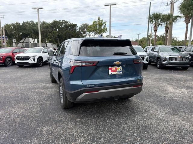 2027 Chevrolet Equinox LT - Photo 8