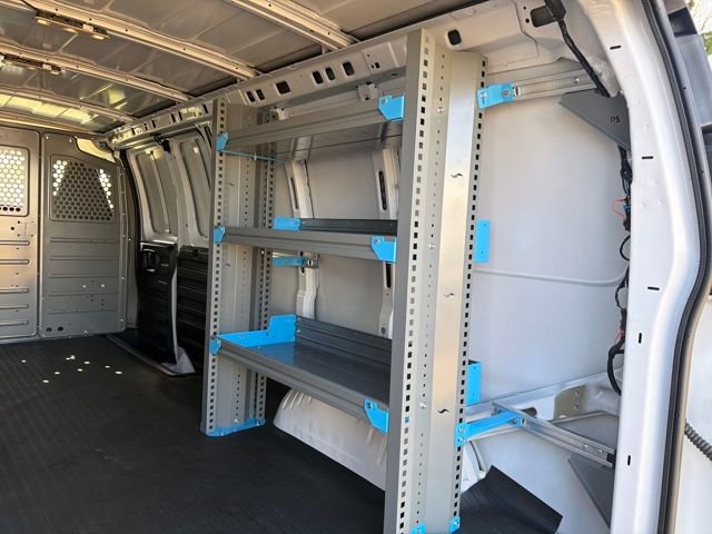 2025 Chevrolet Express Cargo Work Van - Photo 15