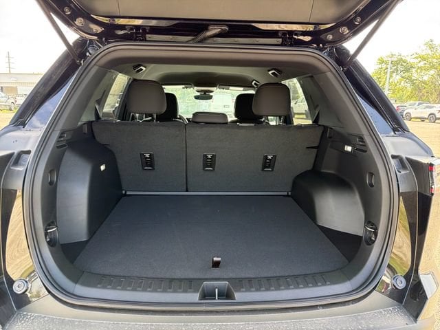 2026 Chevrolet Equinox LT - Photo 10