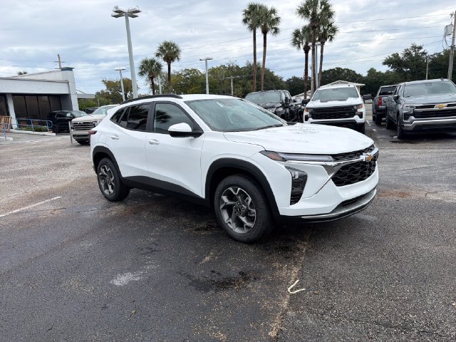 2026 Chevrolet Trax LT - Photo 15