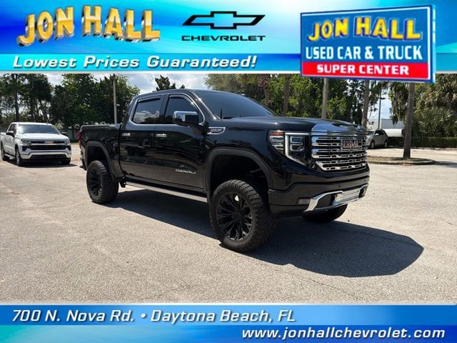 2023 GMC Sierra 4WD Crew Cab Short Box Denali's photo