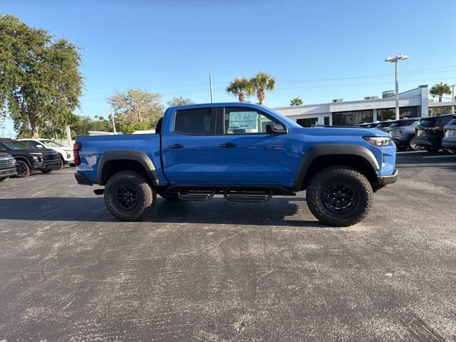 2026 Chevrolet Colorado ZR2 - Photo 15