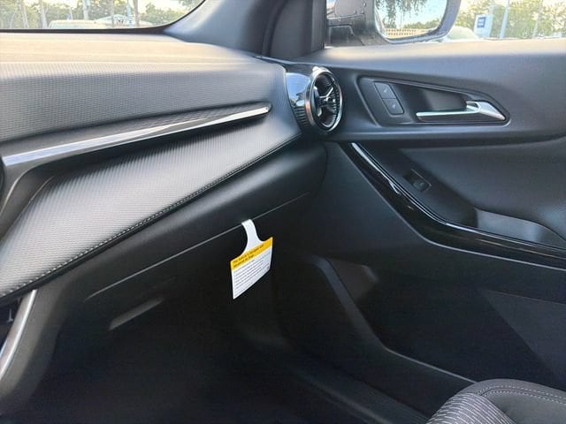 2027 Chevrolet Equinox LT - Photo 29