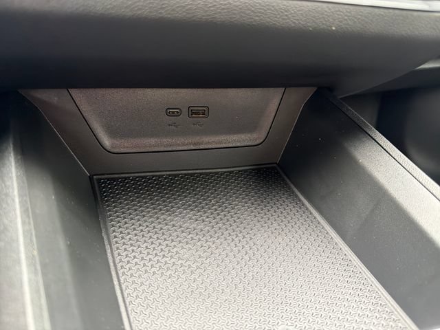 2027 Chevrolet Equinox LT - Photo 26