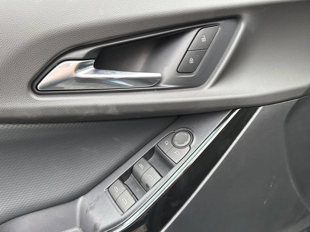 2027 Chevrolet Equinox LT - Photo 22