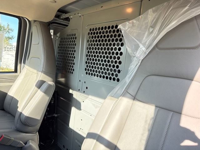 2025 Chevrolet Express Cargo Work Van - Photo 22