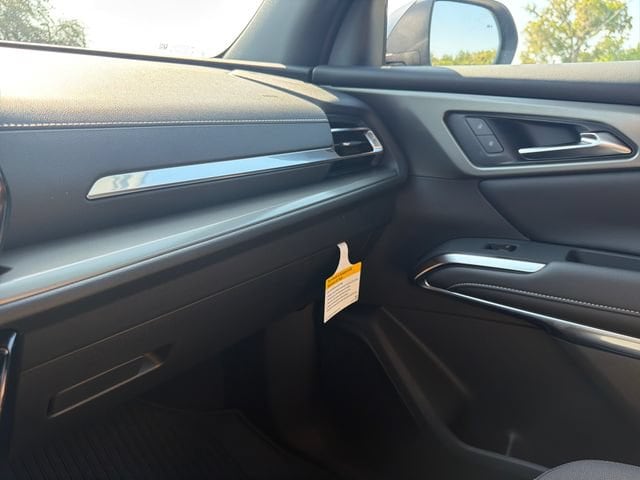2027 Chevrolet Traverse LT - Photo 31