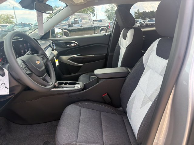 2026 Chevrolet Trax LS - Photo 17