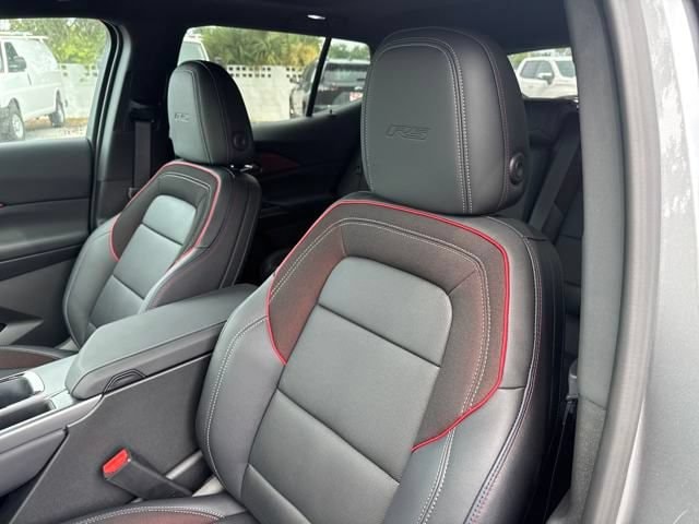 2025 Chevrolet Equinox EV RS - Photo 21