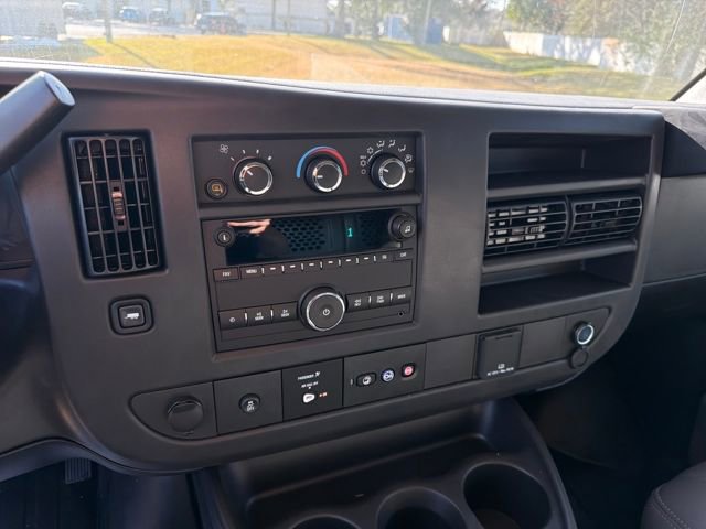 2025 Chevrolet Express Cargo Work Van - Photo 25