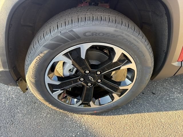 2026 Chevrolet Equinox LT - Photo 16