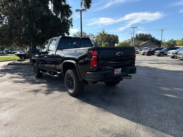 2026 Chevrolet Silverado 2500 HD ZR2 - Photo 9