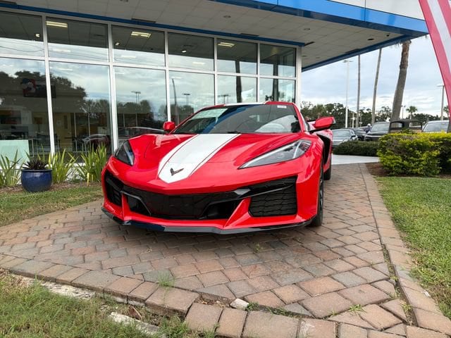 2027 Chevrolet Corvette 2LT - Photo 3