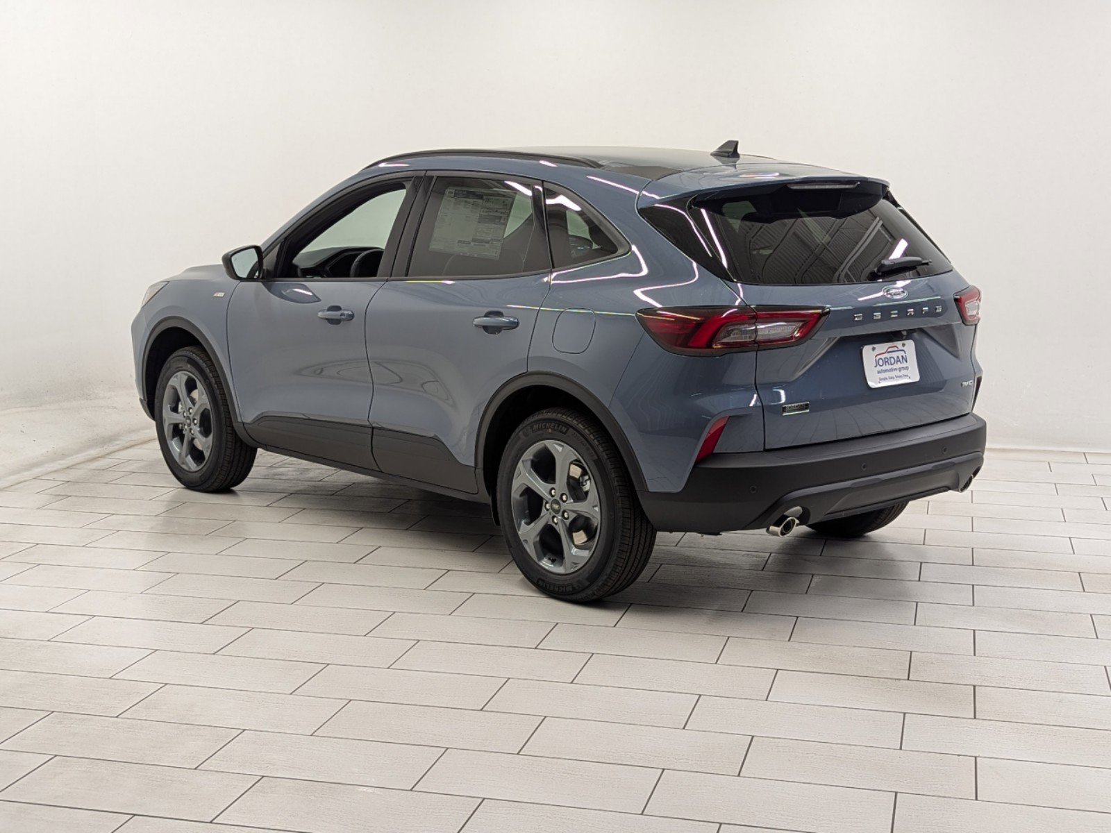 2025 Ford Escape ST-Line photo 4