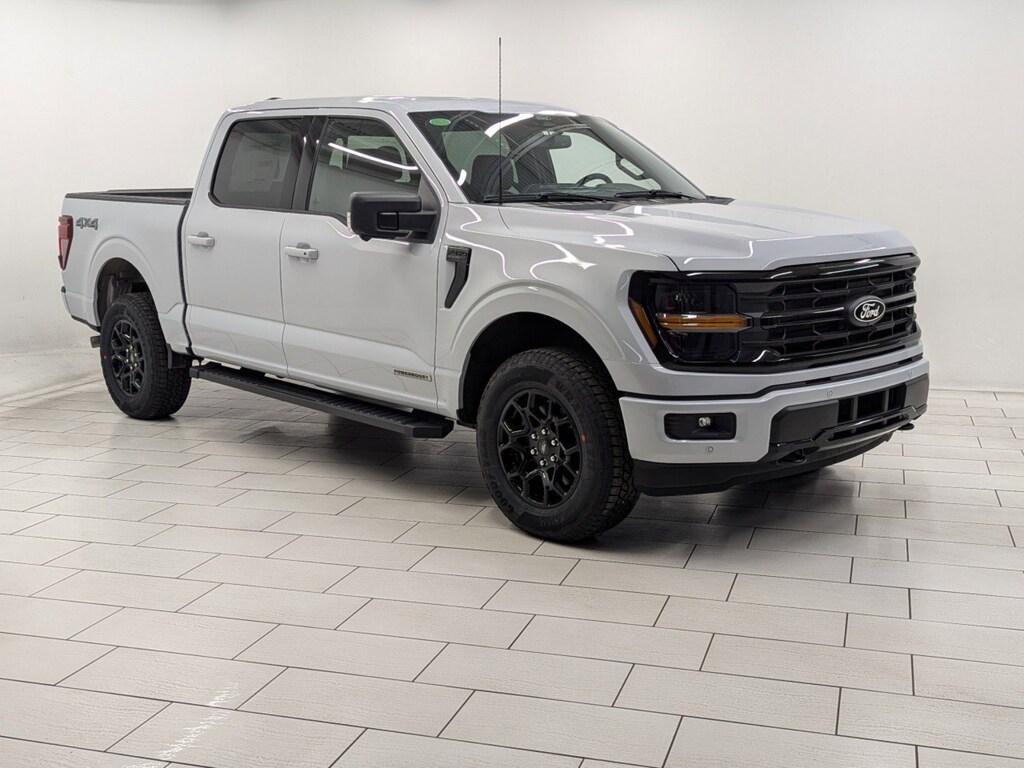 New 2025 Ford F-150 XLT XLT 4WD SuperCrew 5.5 Box