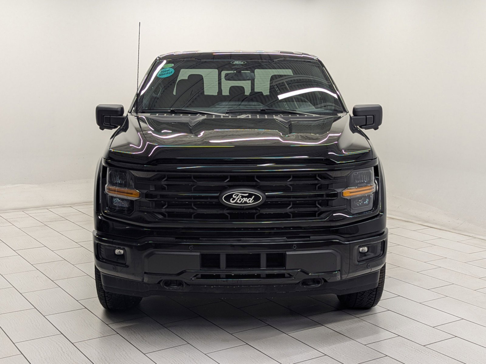 2025 Ford F-150 XLT photo 3