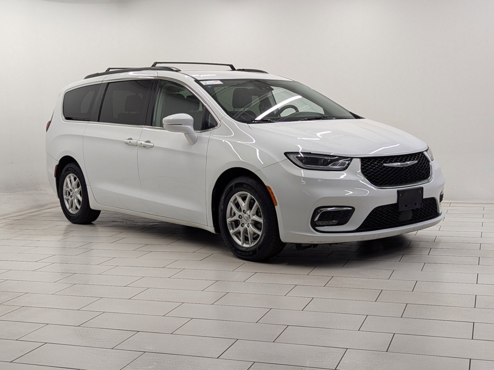 Used 2022 Chrysler Pacifica Touring L with VIN 2C4RC1BG1NR118005 for sale in Charlotte, NC