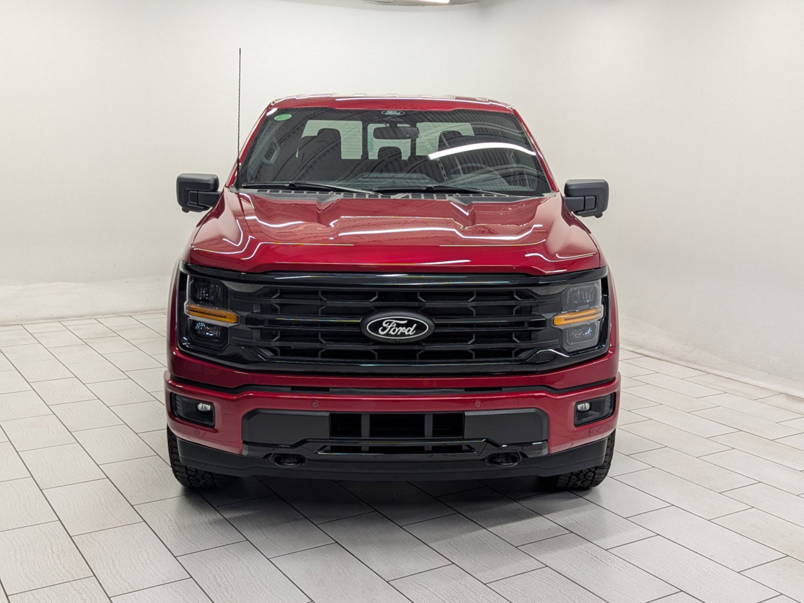 2024 Ford F-150 XLT photo 2