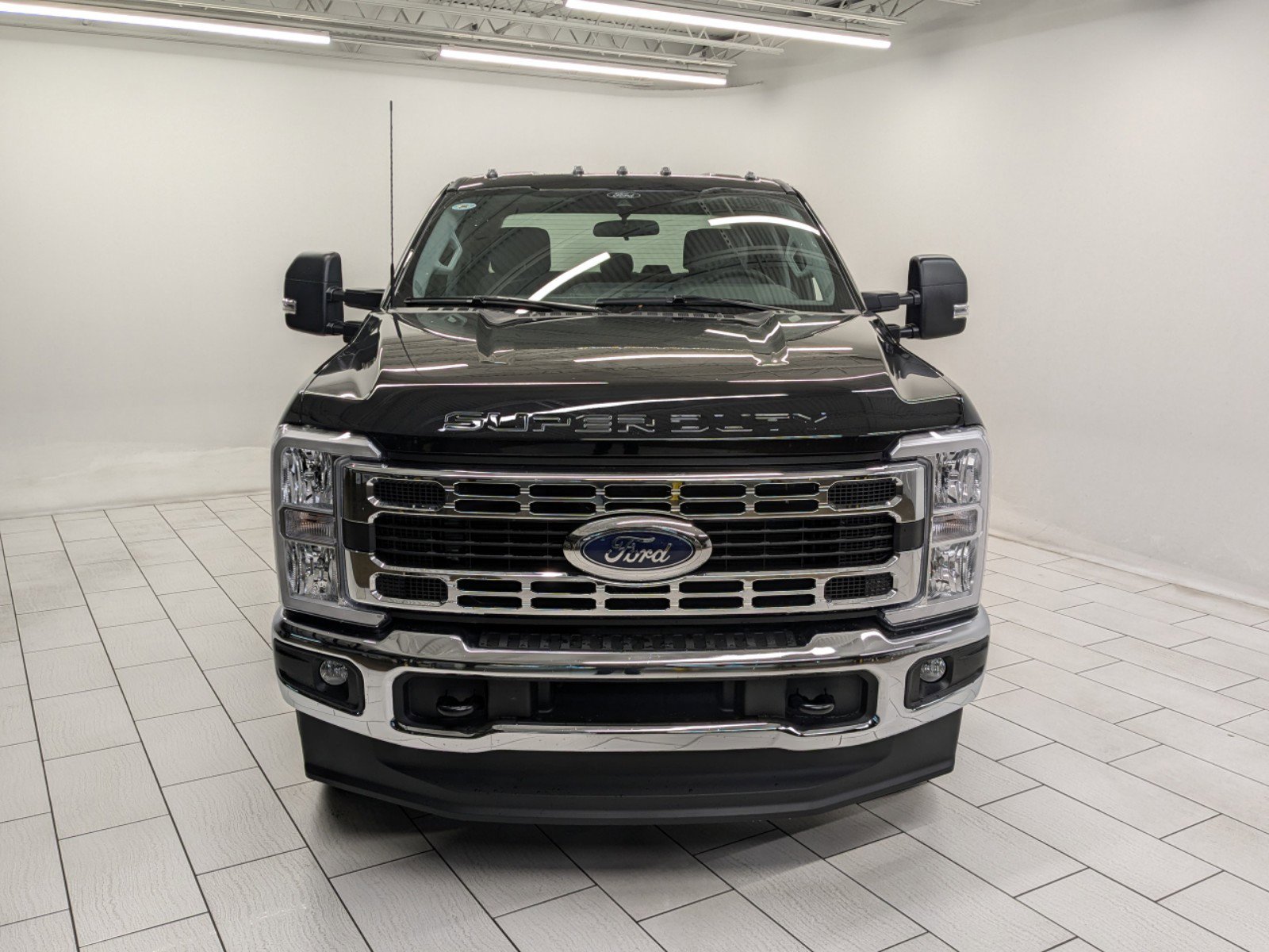 2024 Ford F-250 XL photo 2